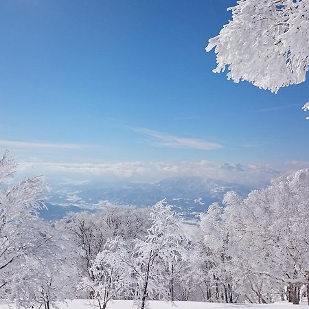 Отель Nozawa Dream Экстерьер фото