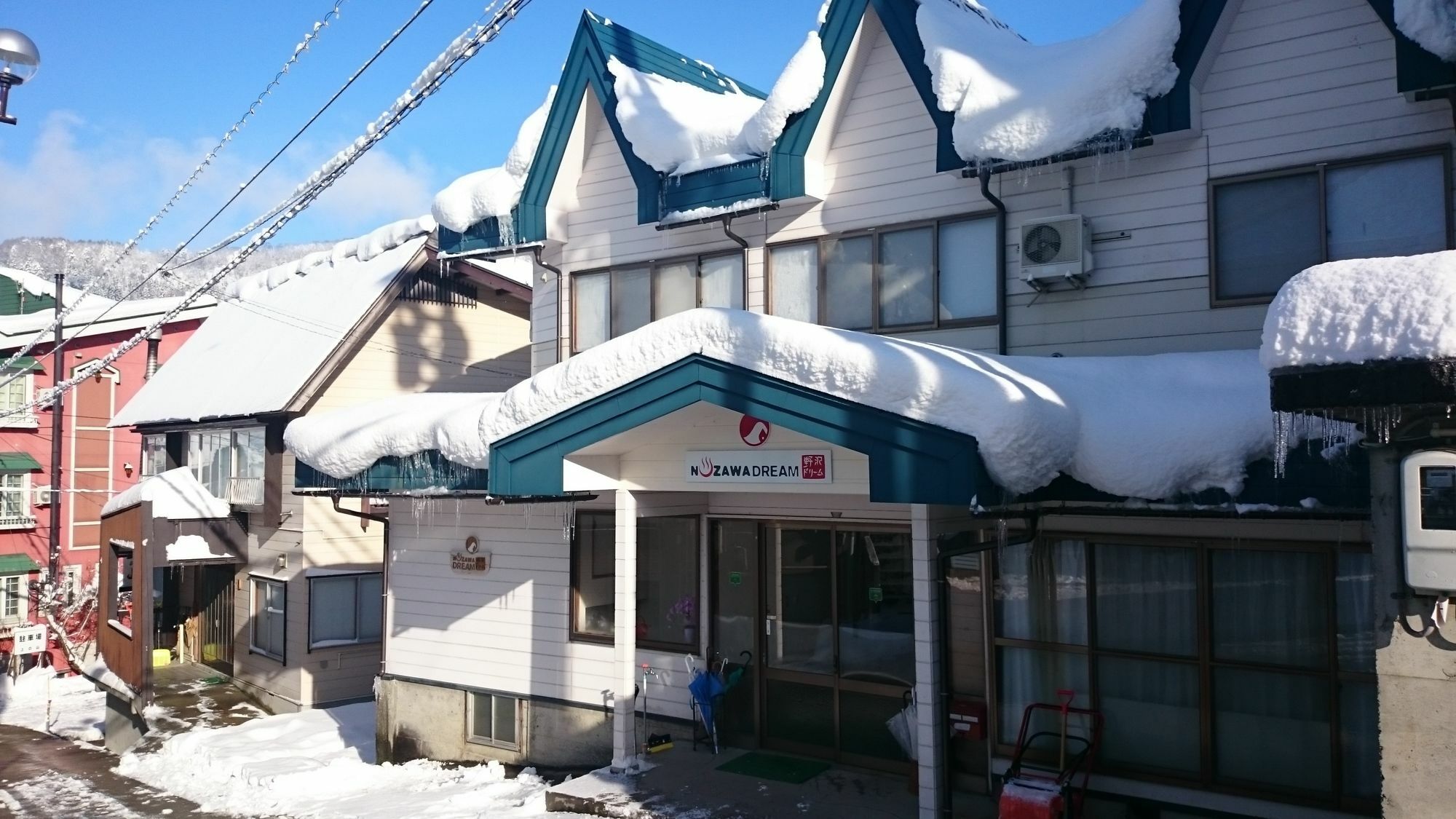 Отель Nozawa Dream Экстерьер фото